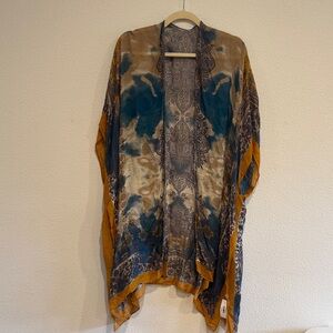 Elegant Multicolor Kimono Blouse